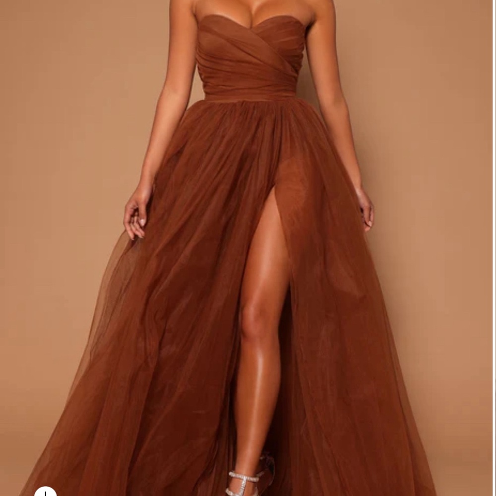 Elegant CoCo Maxi A-Line Dress with High-Low Slit